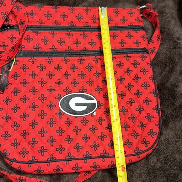 VERA BRADLEY GEORGIA BULLDOGS UGA CROSSBODY BAG. - Picture 10 of 12